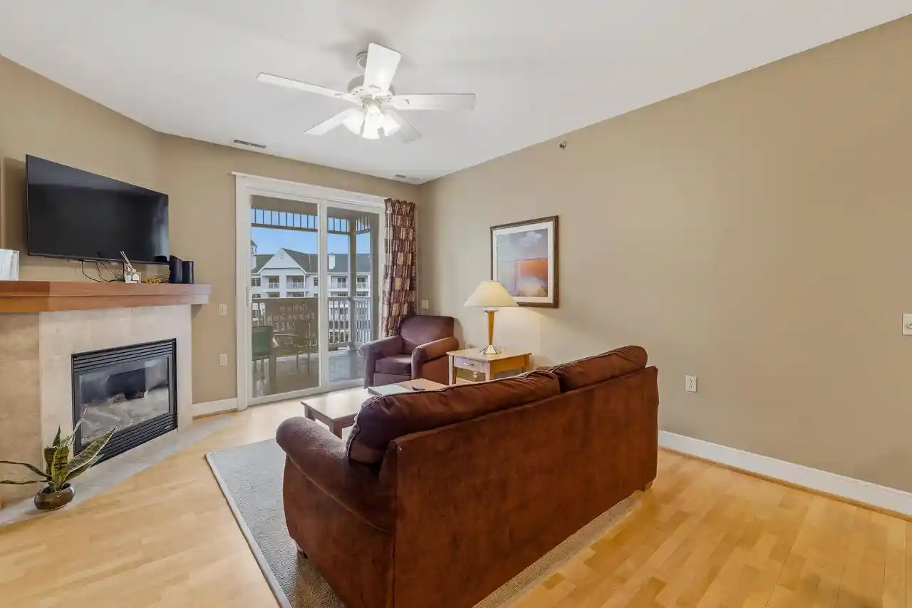 image of 253 S E St St, Elkhart Lake, WI 53020