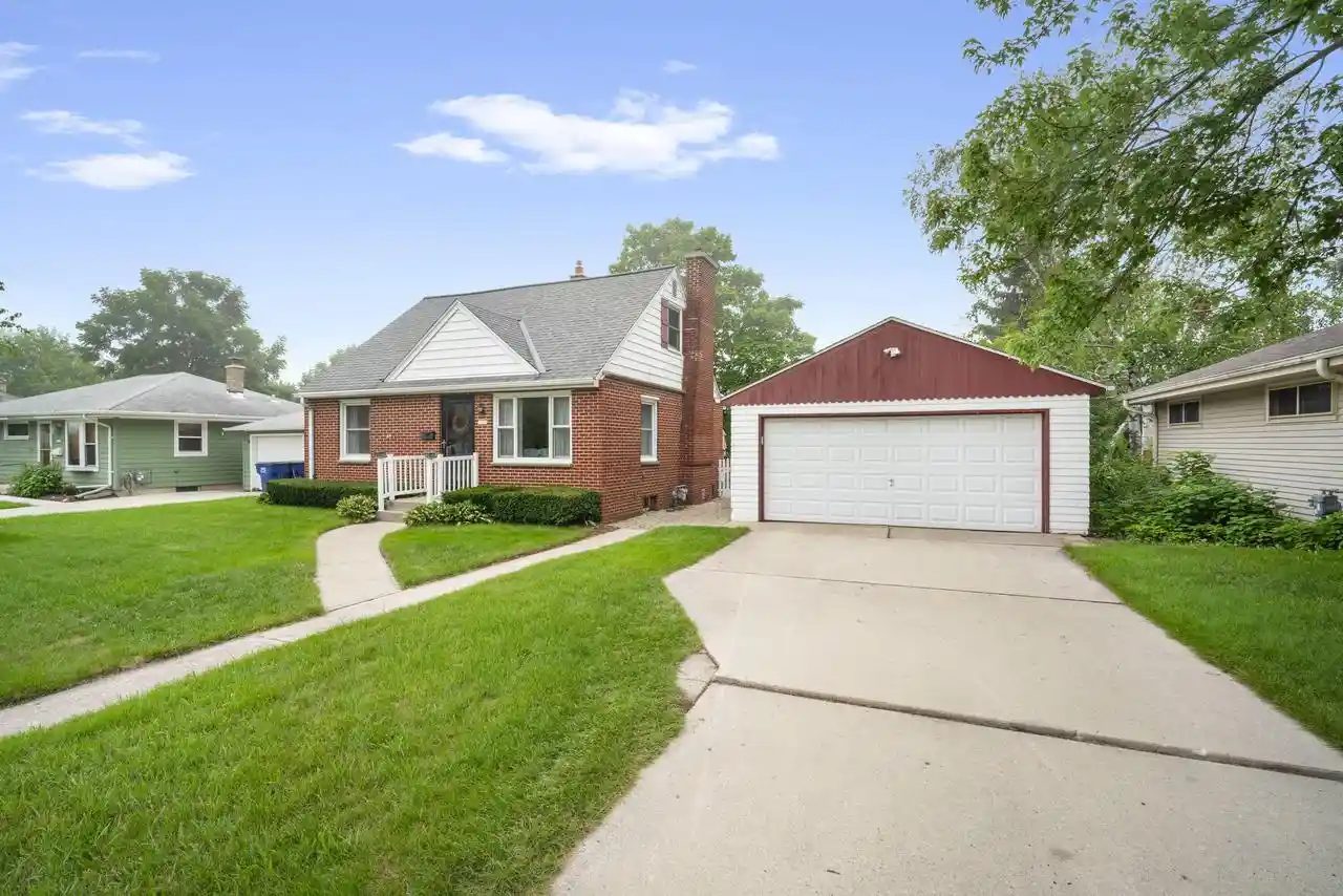 1st image of 1121 2nd Avenue Avenue, Grafton, WI 53024 | MLS# 1976010