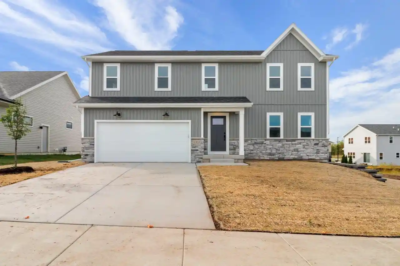1st image of 10422 N Stone Barn Dr Dr, Milton, WI 53563 | MLS# 2030395