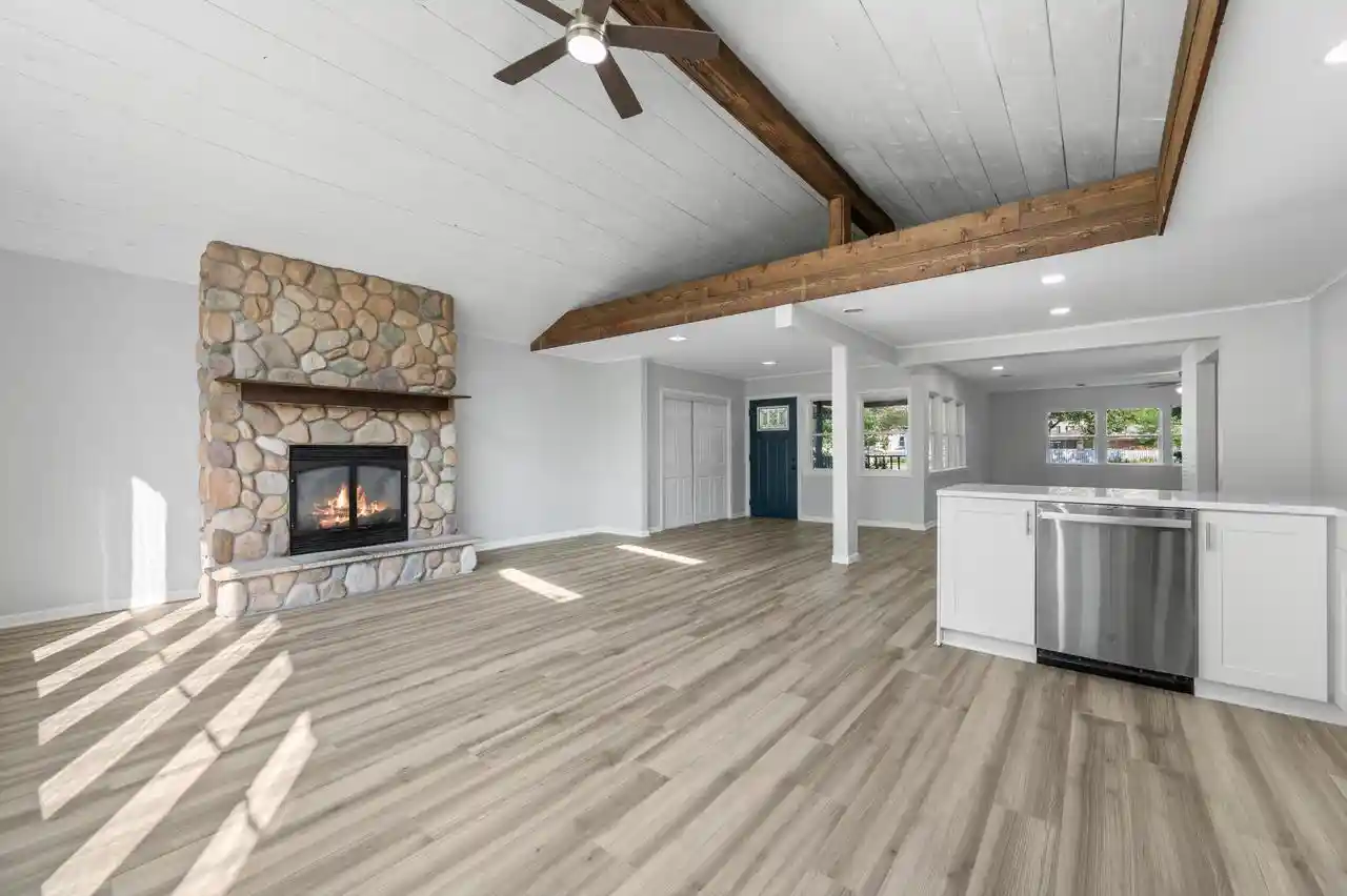 39th image of 924 N Oakwood Avenue Avenue, Oconomowoc, WI 53066 | MLS# 1976016
