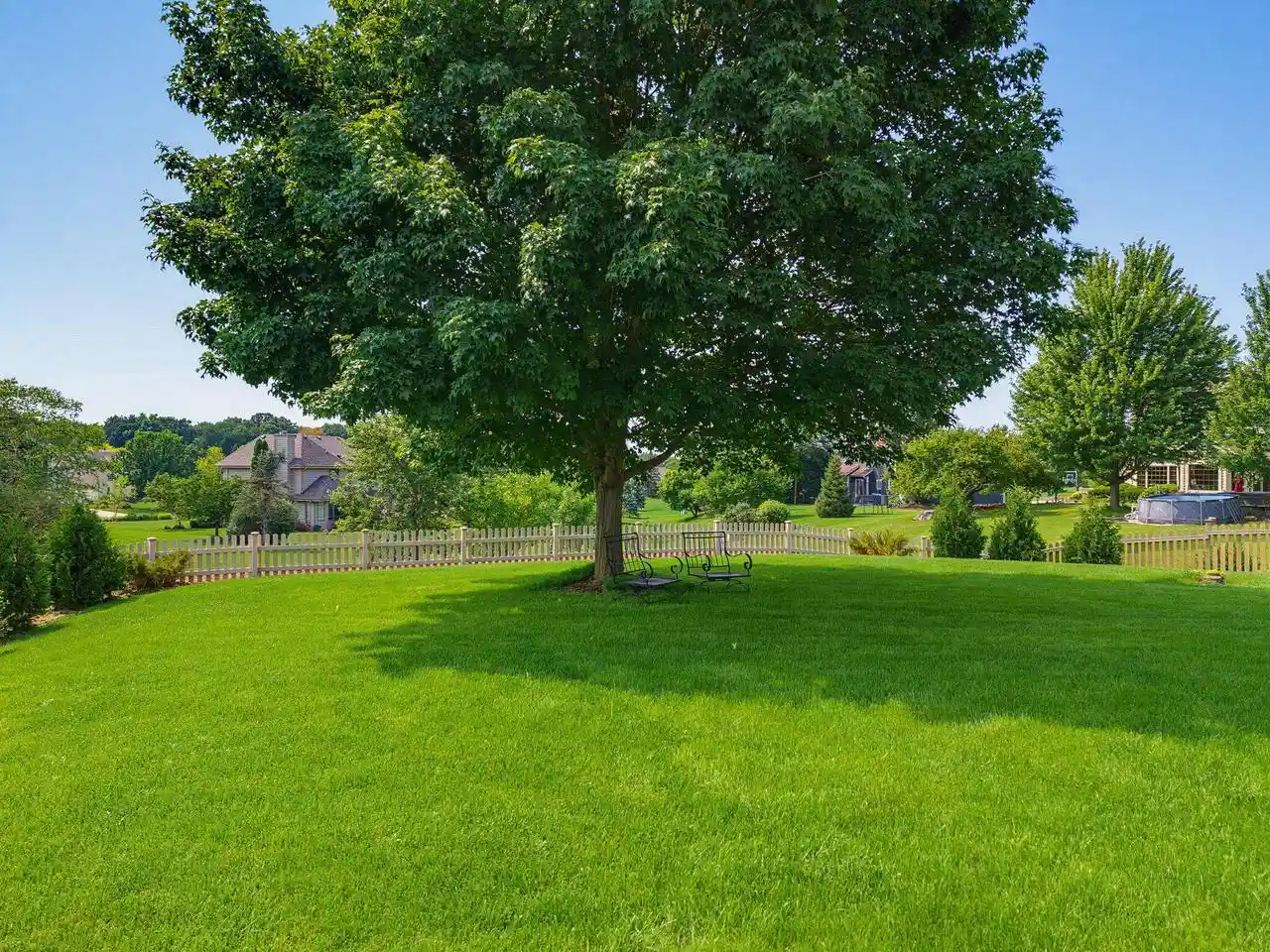 2nd image of W148n10759 Crabtree Lane Lane, Germantown, WI 53022 | MLS# 1976023