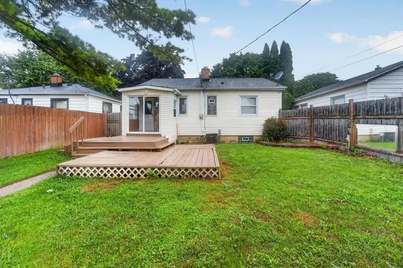 Photo 3 of Single family home for sale at 3822 S 19 Street Street, Milwaukee, WI 53221 | MLS# 1976035 | Listing updated on 2026-08-20
