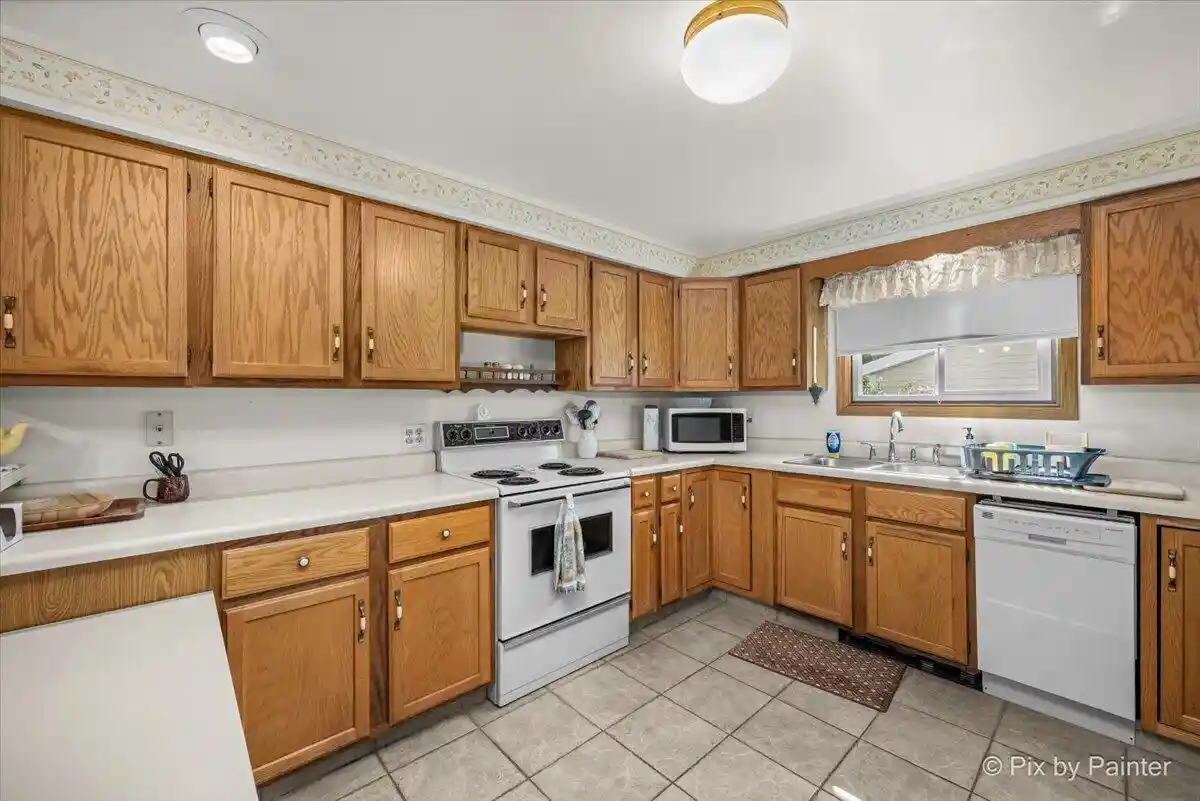 Photo 3 of Single family home for sale at N1599 Sybil Lane Lane, Fontana, WI 53125 | MLS# 1976025 | Listing updated on 2026-08-13