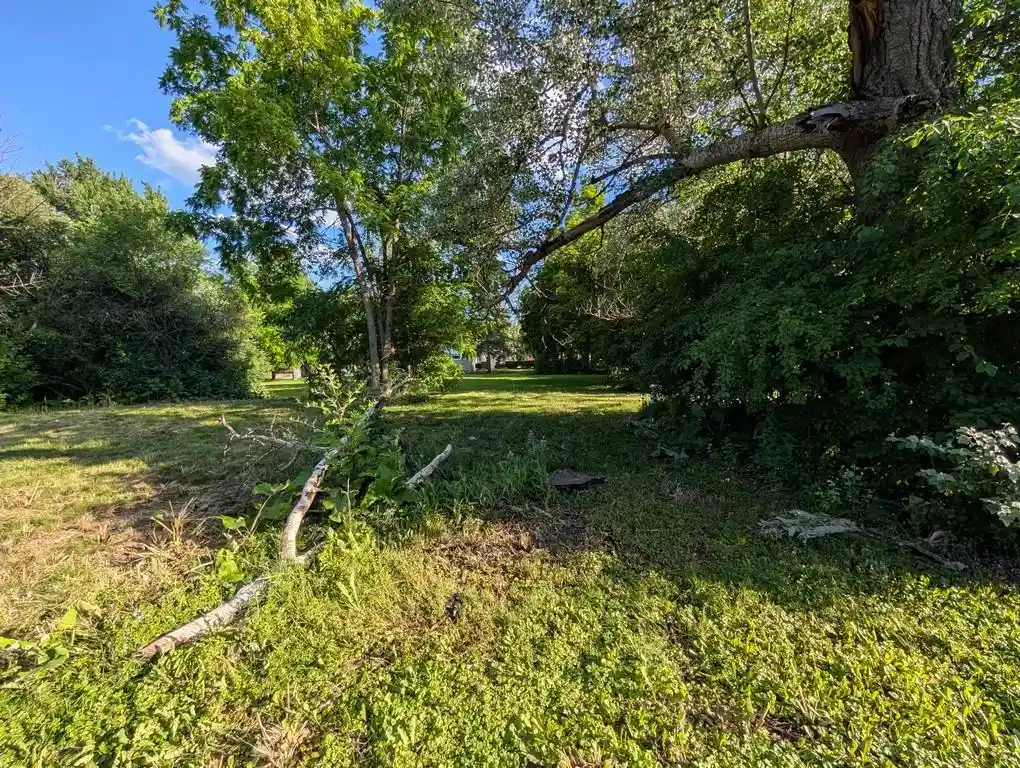 1st image of 912 Meadow Lane Lane, Neenah, WI 54956 | MLS# 50330968