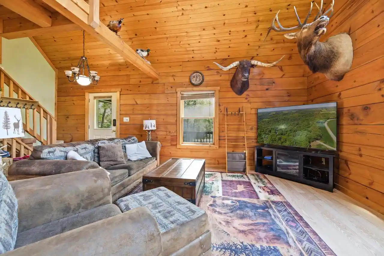 2nd image of 35103 Nature Lane Lane, Prairie Du Chien, WI 53821 | MLS# 2030433
