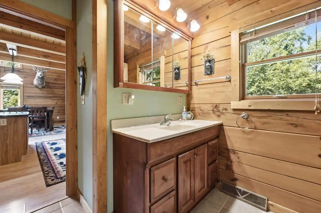 4th image of 35103 Nature Lane Lane, Prairie Du Chien, WI 53821 | MLS# 2030433