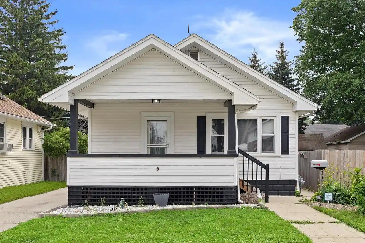 1st image of 7519 10th Avenue Avenue, Kenosha, WI 53143 | MLS# 1976044