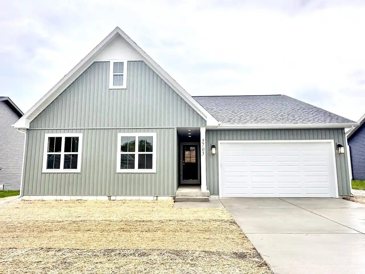 1st image of 10427 N Stone Barn Dr Dr, Milton, WI 53563 | MLS# 2030432
