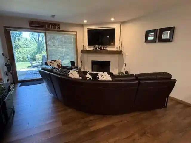 3rd image of 240 Marina Ct Ct, Waterford, WI 53185