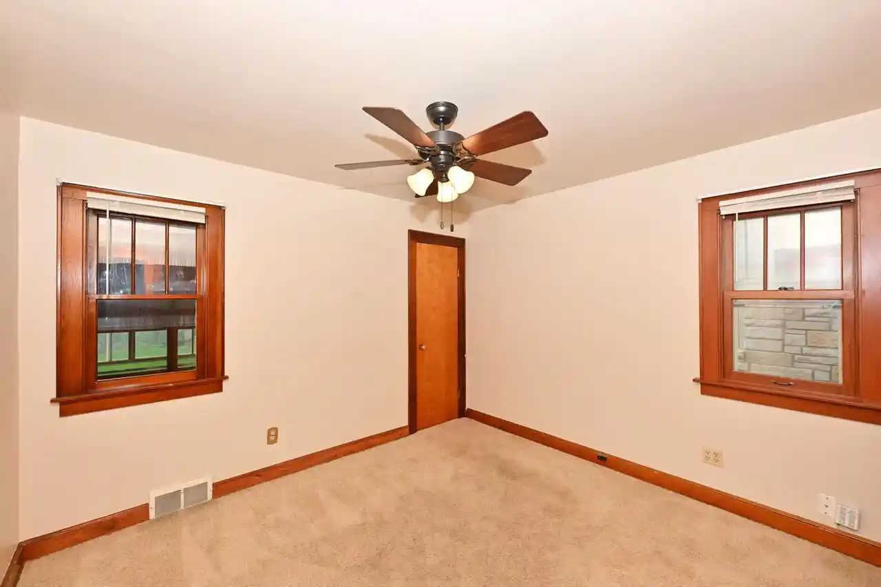 Photo 3 of Single family home for sale at 1828 E Eden Pl Pl, Saint Francis, WI 53235 | MLS# 1976062 | Listing updated on 2026-08-23