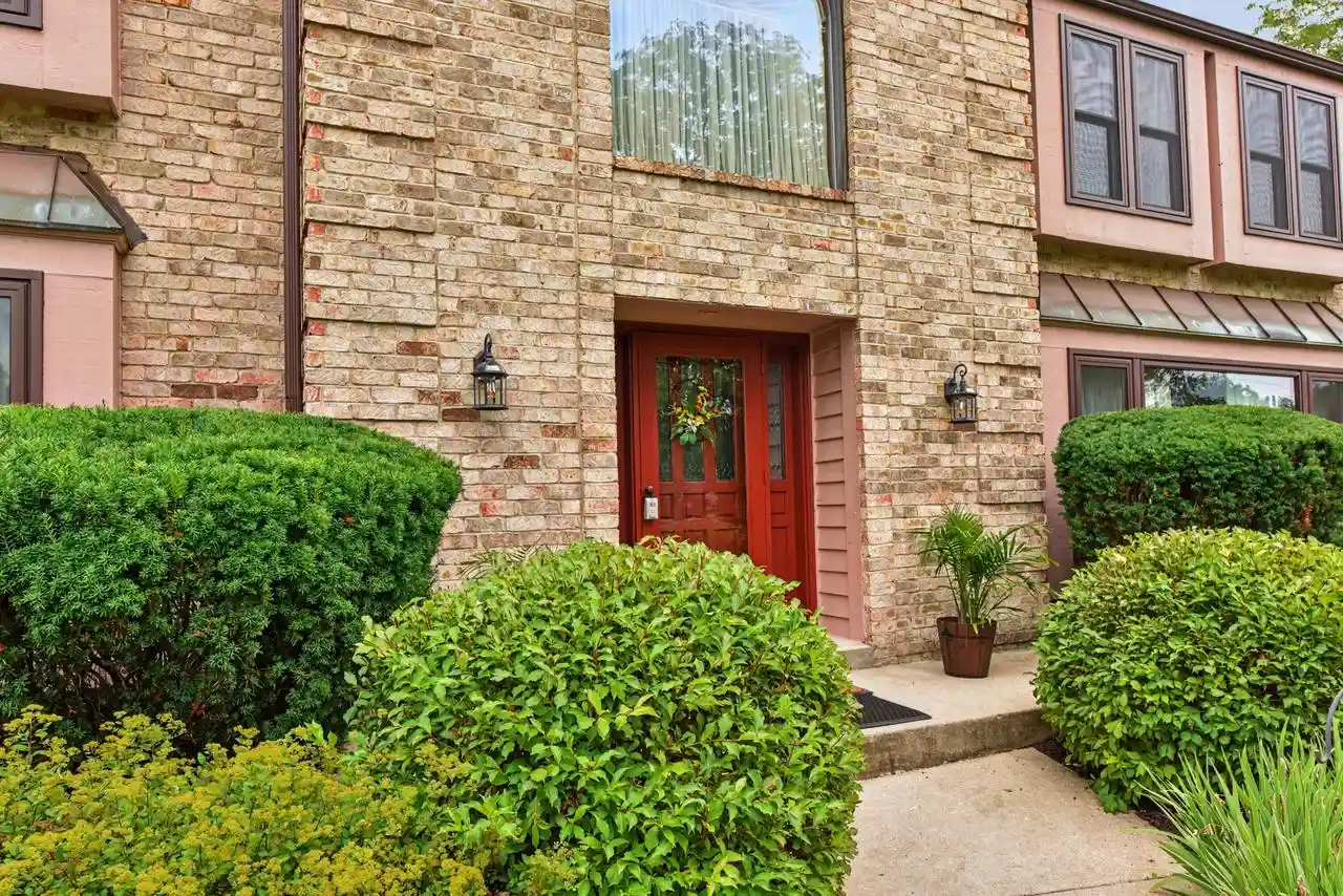 52nd image of 2130 Derrin Lane Lane, Brookfield, WI 53045 | MLS# 1976063