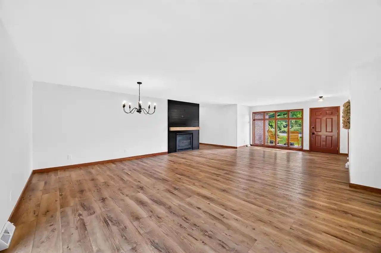 5th image of 1016 Sunset Boulevard Boulevard, Stevens Point, WI 54481 | MLS# 22603926