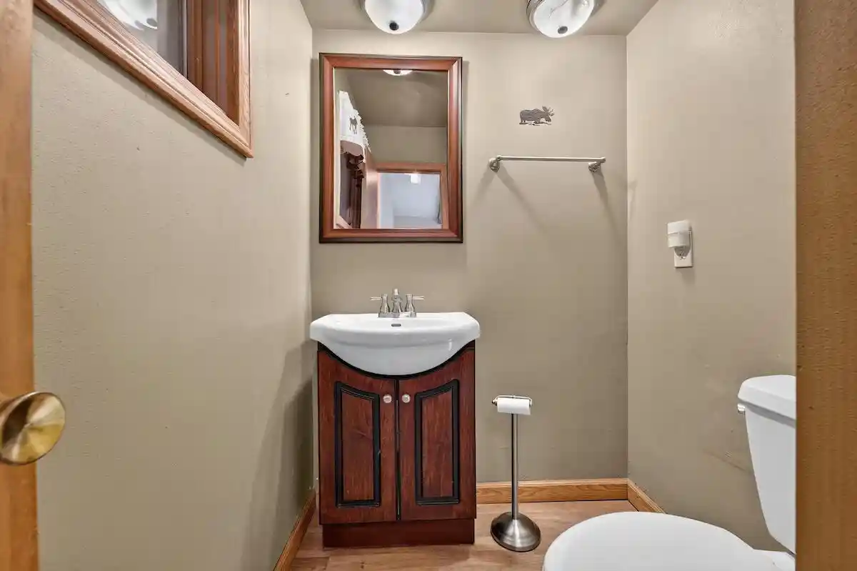 Photo 3 of Single family home for sale at 1225 N Osborne Boulevard Boulevard, Racine, WI 53405 | MLS# 1976072 | Listing updated on 2026-09-20