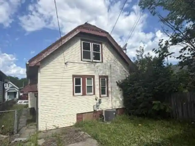 Photo 3 of Single family home for sale at 3866 N 25th Street Street, Milwaukee, WI 53206 | MLS# 1976074 | Listing updated on 2026-09-04