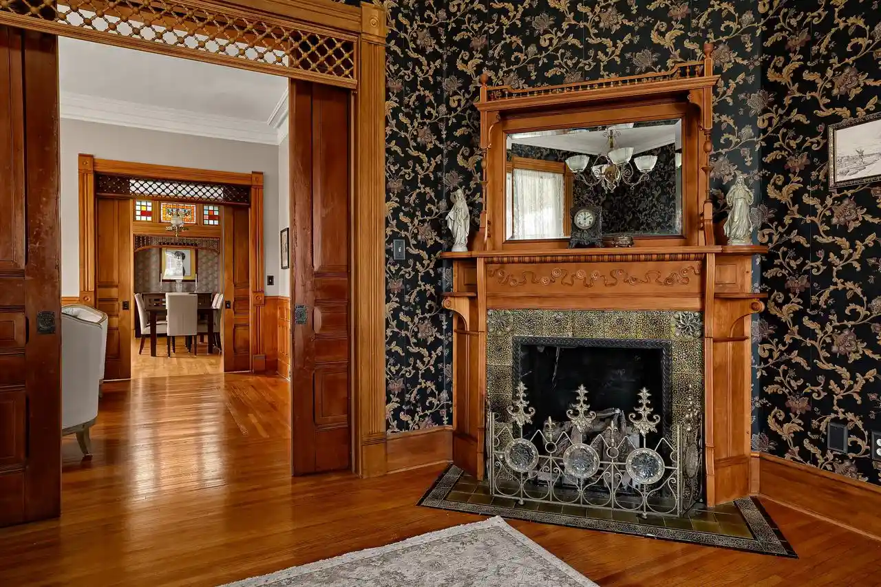 Photo 3 of Single family home for sale at 421 2Nd Avenue N Avenue N, Onalaska, WI 54650 | MLS# 1976091 | Listing updated on 2026-09-25