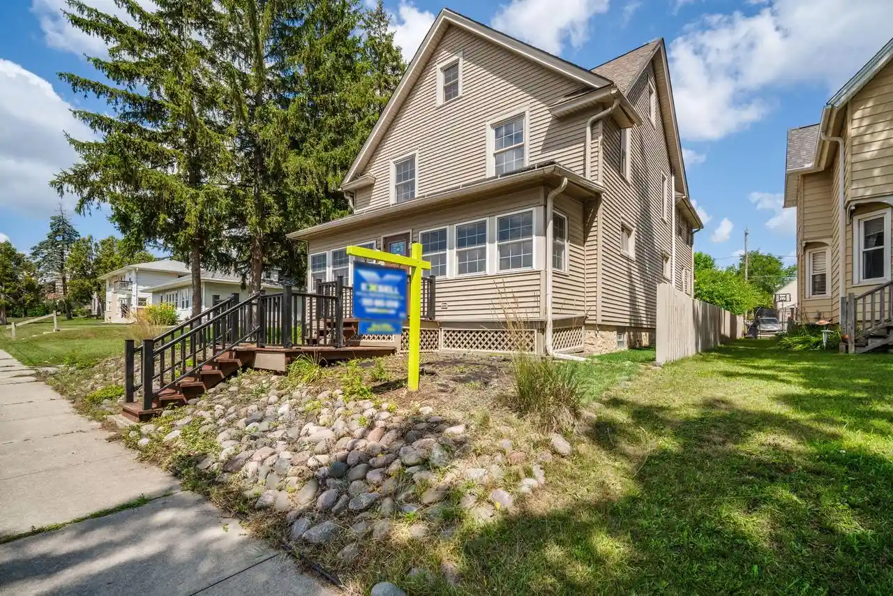 1st image of N88w16226 Park Boulevard Boulevard, Menomonee Falls, WI 53051 | MLS# 1976093