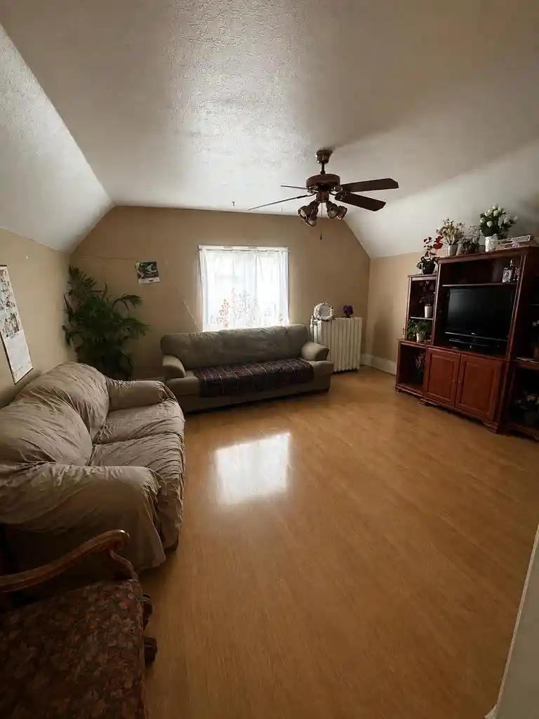 3rd image of 1573 Packard Avenue Avenue, Racine, WI 53403 | MLS# 1976110