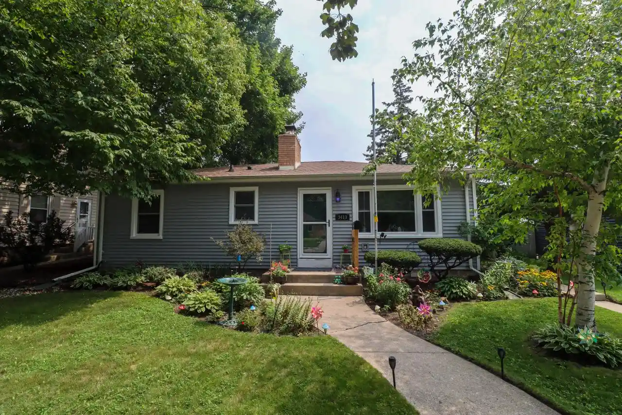Photo 1 of Single family home for sale at 3413 3rd Avenue Avenue, Racine, WI 53402 | MLS# 1976116 | Listing updated on 2026-09-17
