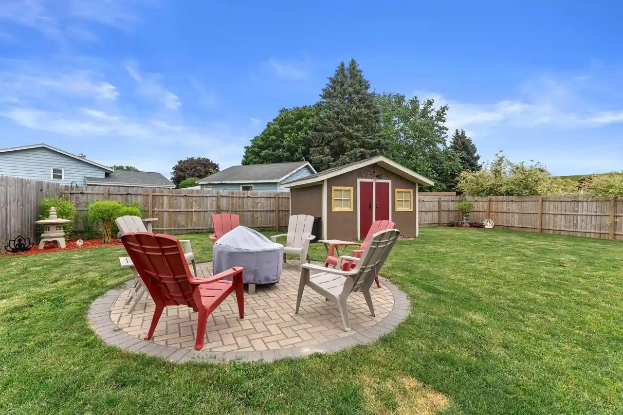 10th image of 1525 Prairie Dr Dr, Mount Pleasant, WI 53406 | MLS# 1976124