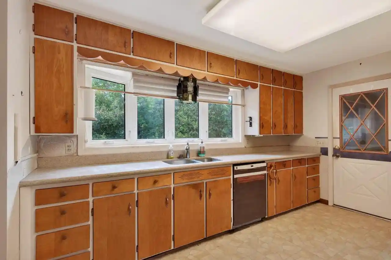 3rd image of 641 Seneca Road Road, Wisconsin Rapids, WI 54495 | MLS# 22603933