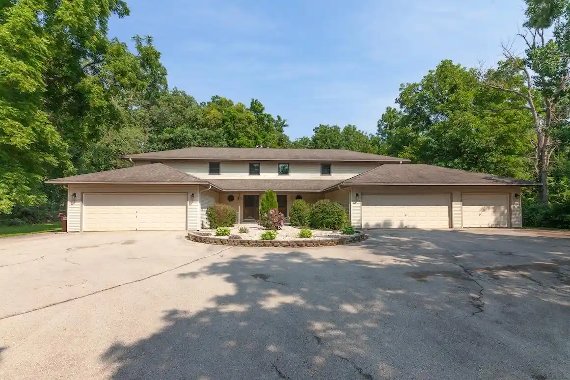 Photo 1 of Condo for sale at 126 N Lapham Peak Road Road, Delafield, WI 53018 | MLS# 1976132 | Listing updated on 2026-09-22