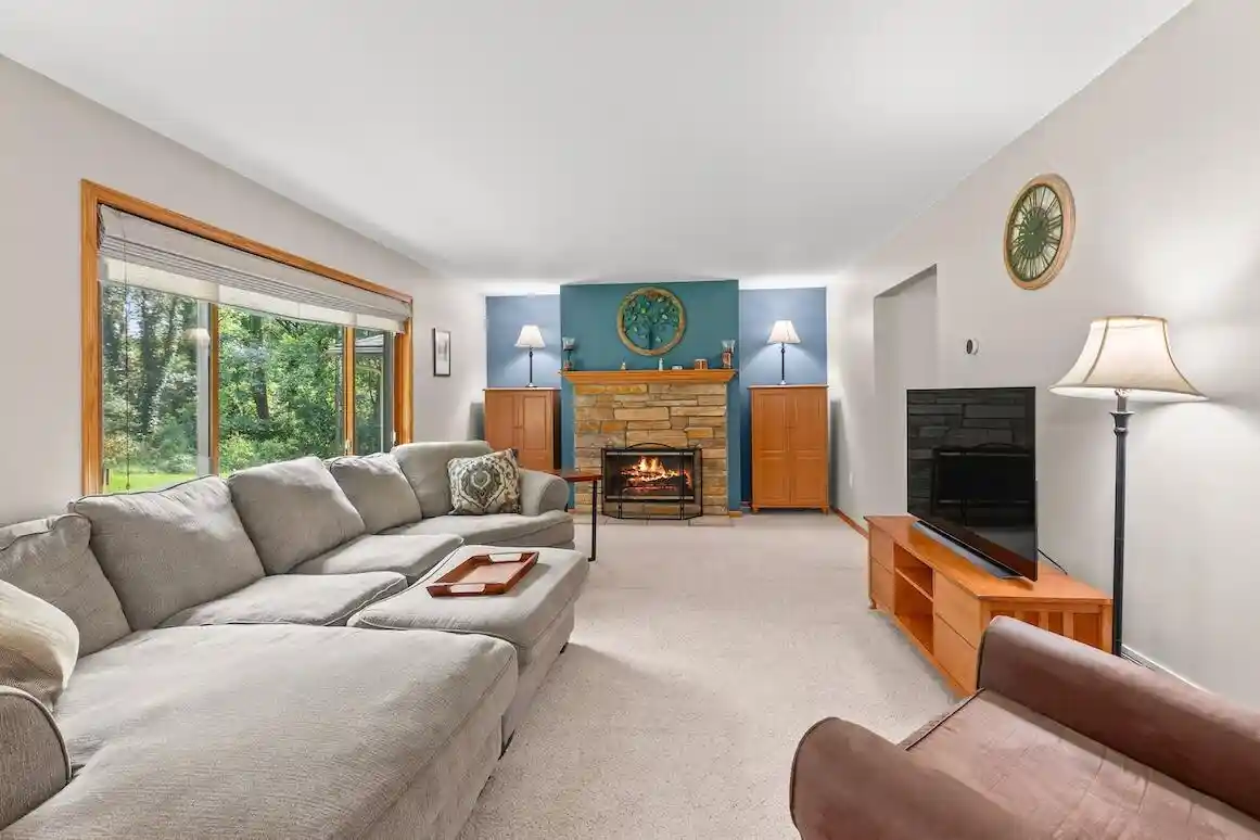 Photo 3 of Condo for sale at 126 N Lapham Peak Road Road, Delafield, WI 53018 | MLS# 1976132 | Listing updated on 2026-09-22