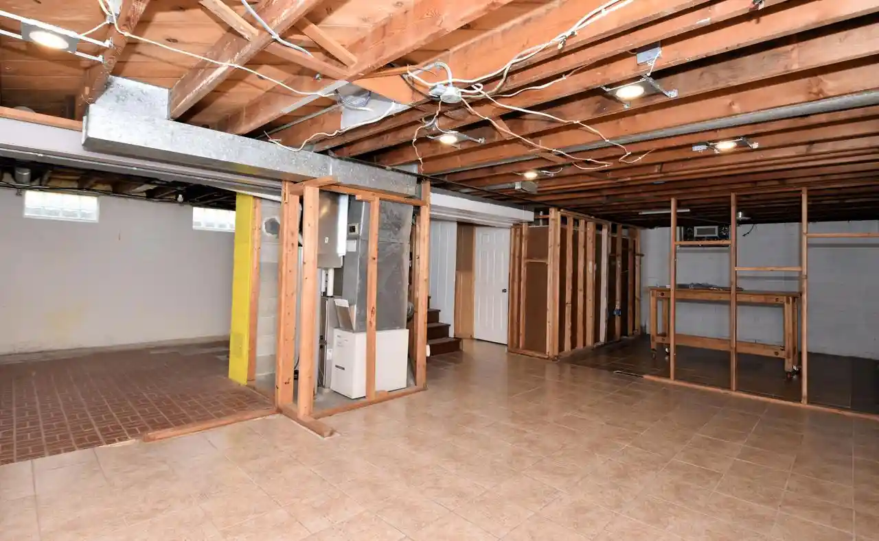 33rd image of 3940 Lasalle Street Street, Racine, WI 53402 | MLS# 1976130