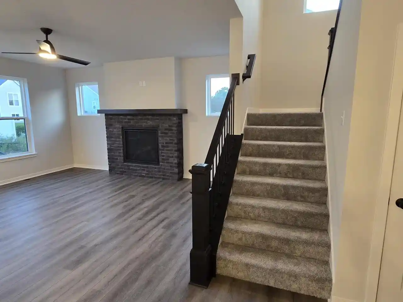 4th image of 1499 Patton Dr Dr, Hartford, WI 53027 | MLS# 1976145