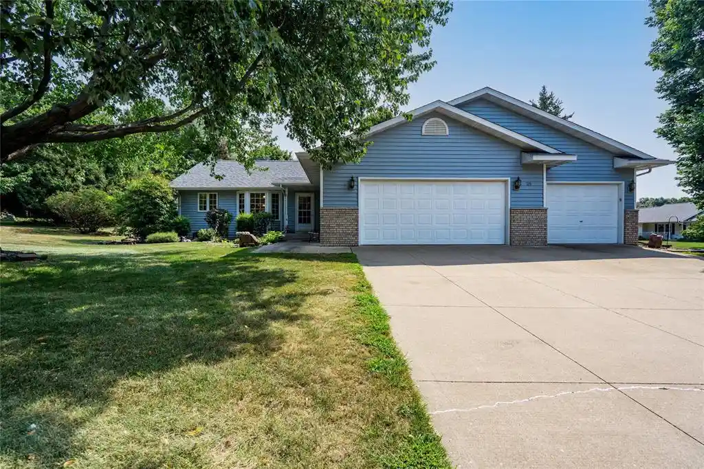 1st image of 1119 Thompson Dr Dr, Altoona, WI 54720 | MLS# 1604109