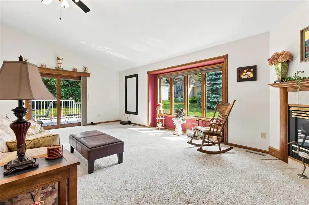 3rd image of 1119 Thompson Dr Dr, Altoona, WI 54720 | MLS# 1604109