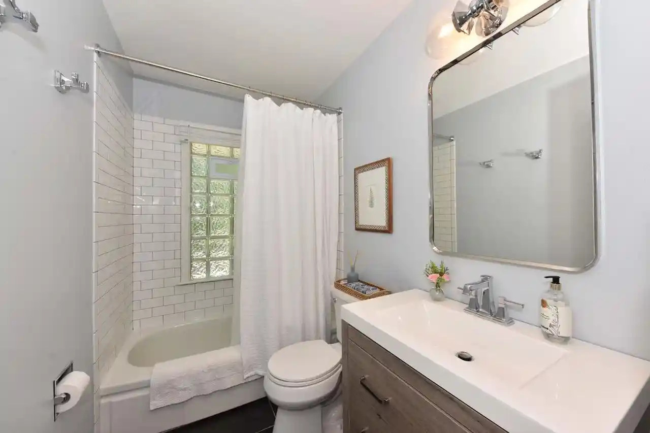 5th image of 7530 N Fairchild Road Road, Milwaukee, WI 53217 | MLS# 1976160