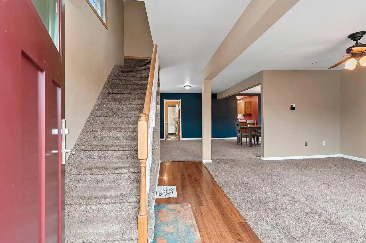 2nd image of 713 Huron Street Street, Manitowoc, WI 54220 | MLS# 1976157