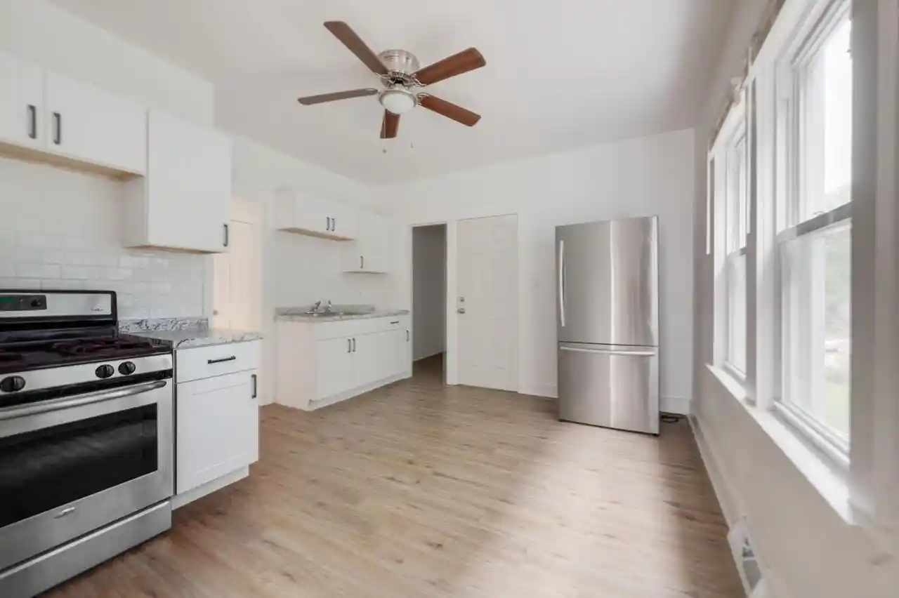 Listing Photo 4 - Condo for sale in building located at 2442 N 39Th St St, Milwaukee, WI 53210 - Unit #2444