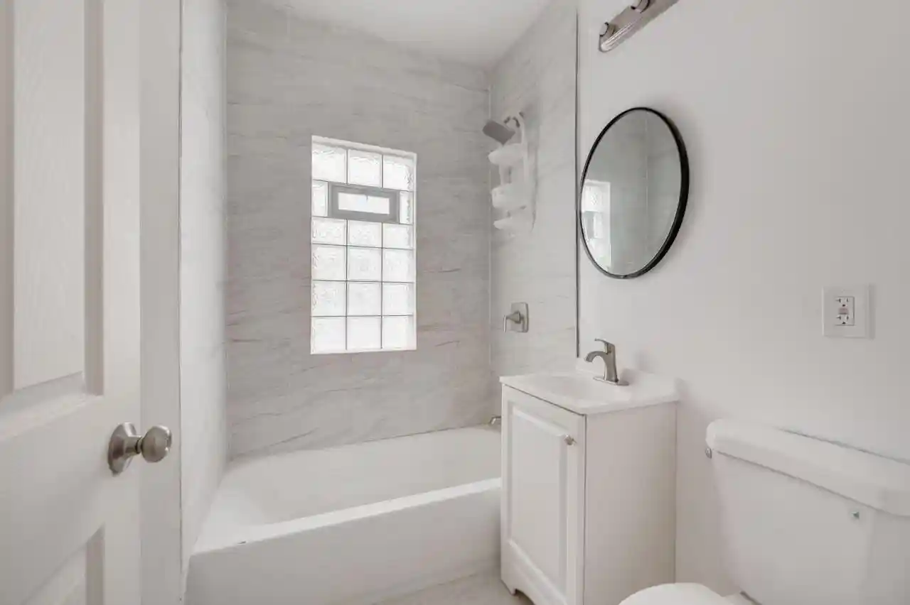 Listing Photo 5 - Condo for sale in building located at 2442 N 39Th St St, Milwaukee, WI 53210 - Unit #2444