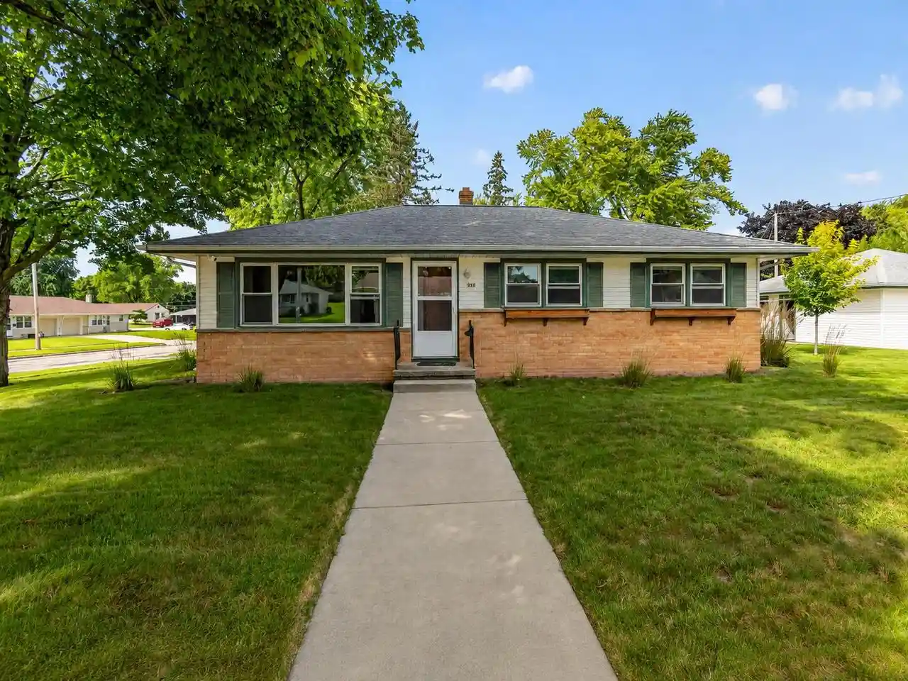 1st image of 916 Jefferson Street Street, West Bend, WI 53090 | MLS# 1976167