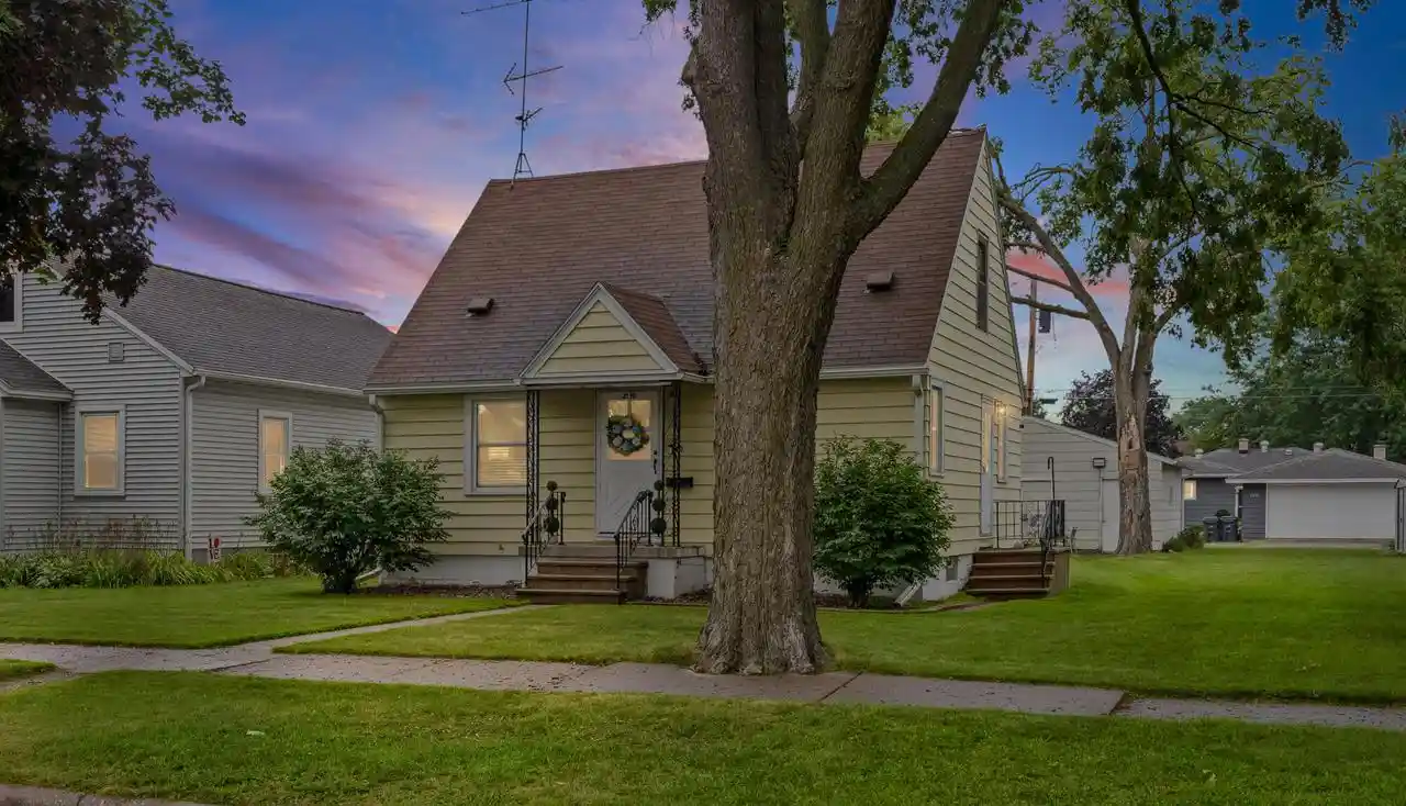 1st image of 2510 Wood Street Street, La Crosse, WI 54603 | MLS# 1976175