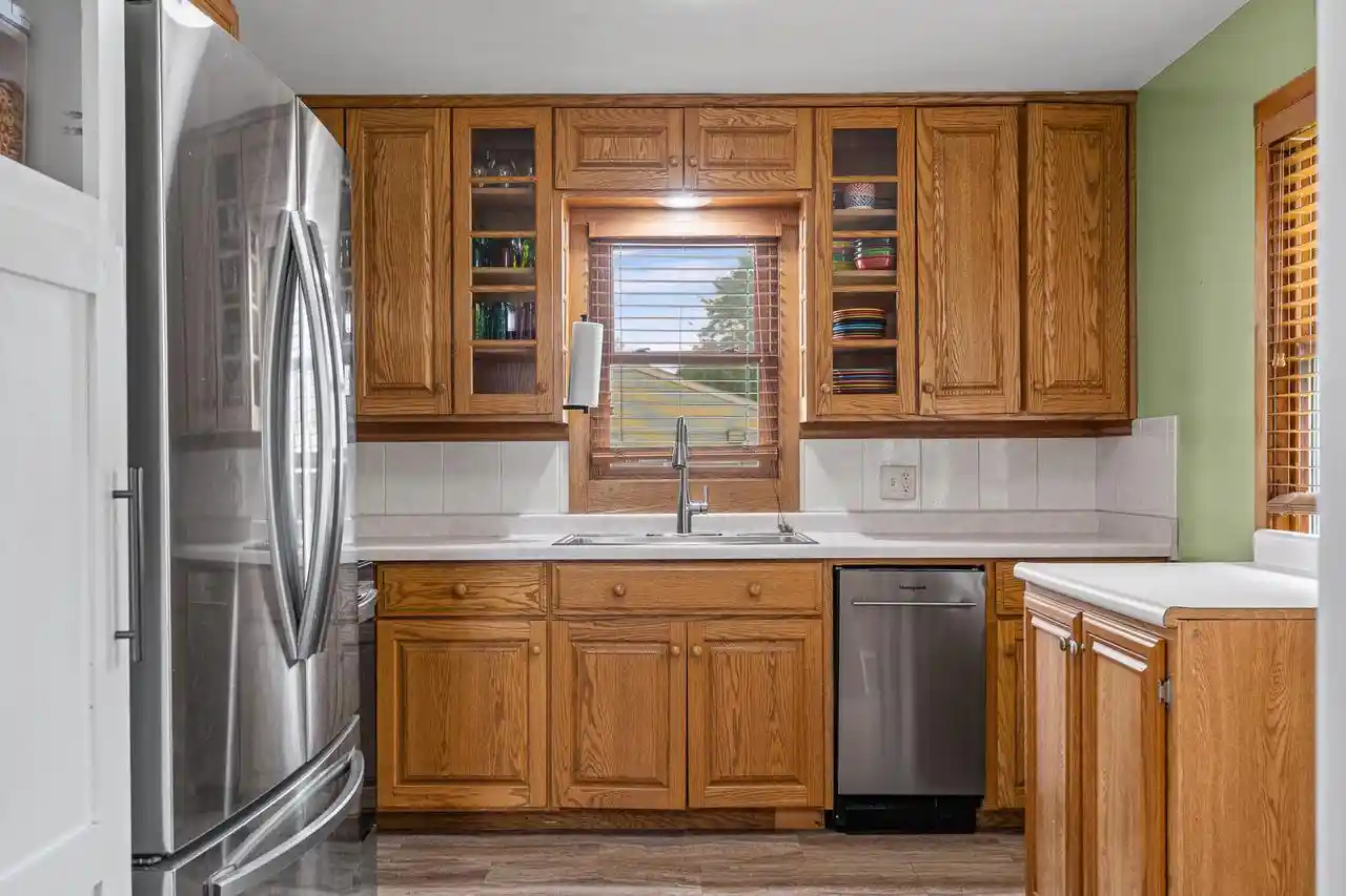 2nd image of 2510 Wood Street Street, La Crosse, WI 54603 | MLS# 1976175