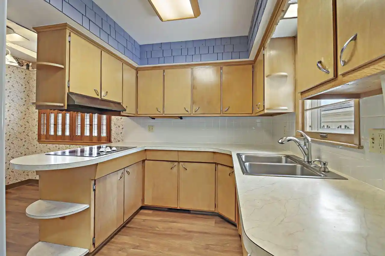 3rd image of 8920 20Th Avenue Avenue, Kenosha, WI 53143 | MLS# 1976191