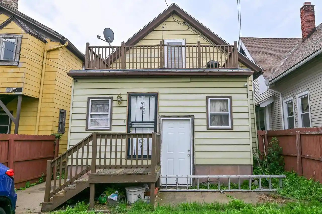Photo 4 of Multi family home for sale at 1538 S 9Th Street Street, Milwaukee, WI 53204 | MLS# 1976192 | Listing updated on 2026-08-24