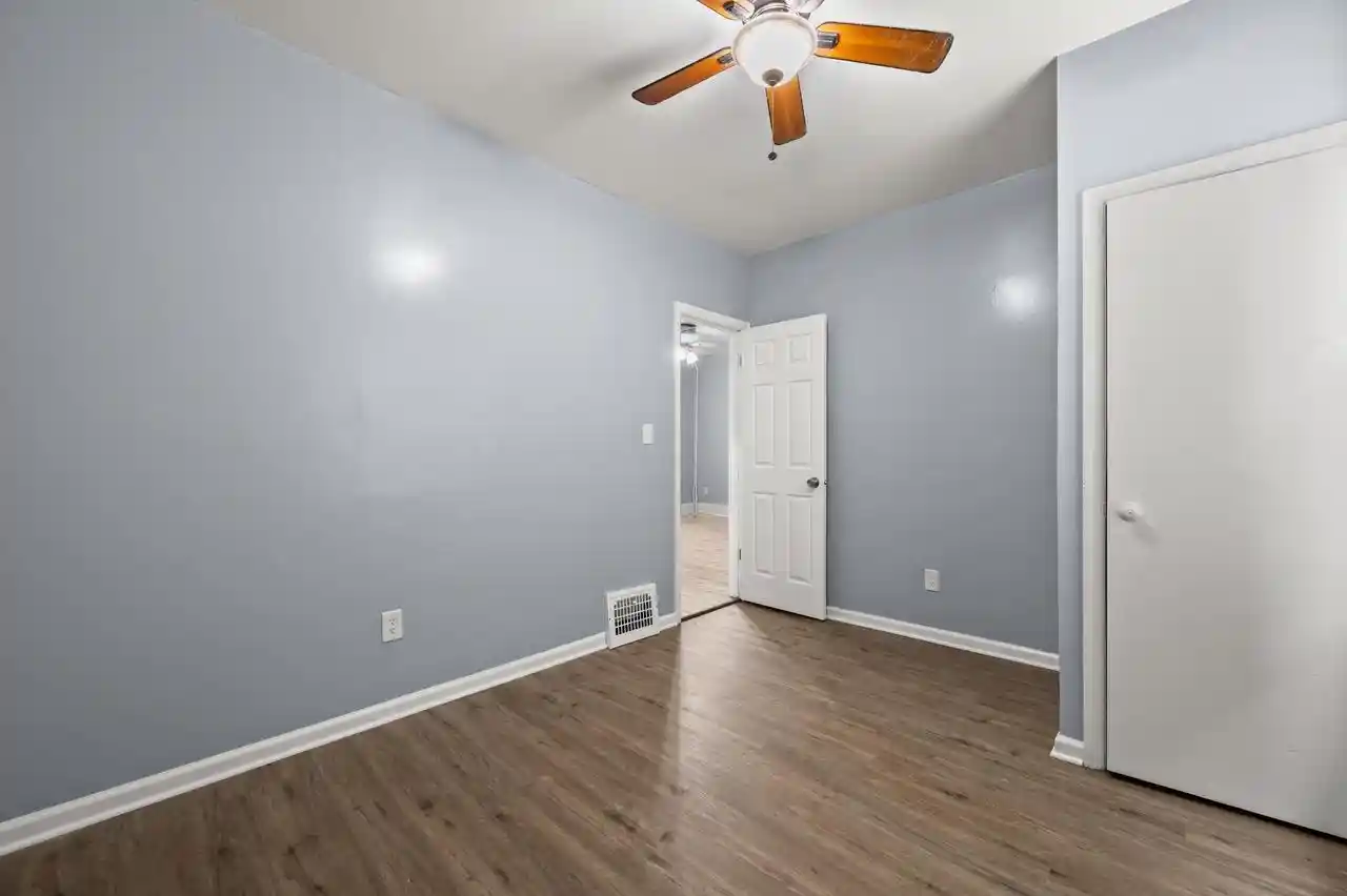 2nd image of 3026 W Eggert Pl Pl, Milwaukee, WI 53209 | MLS# 1976193