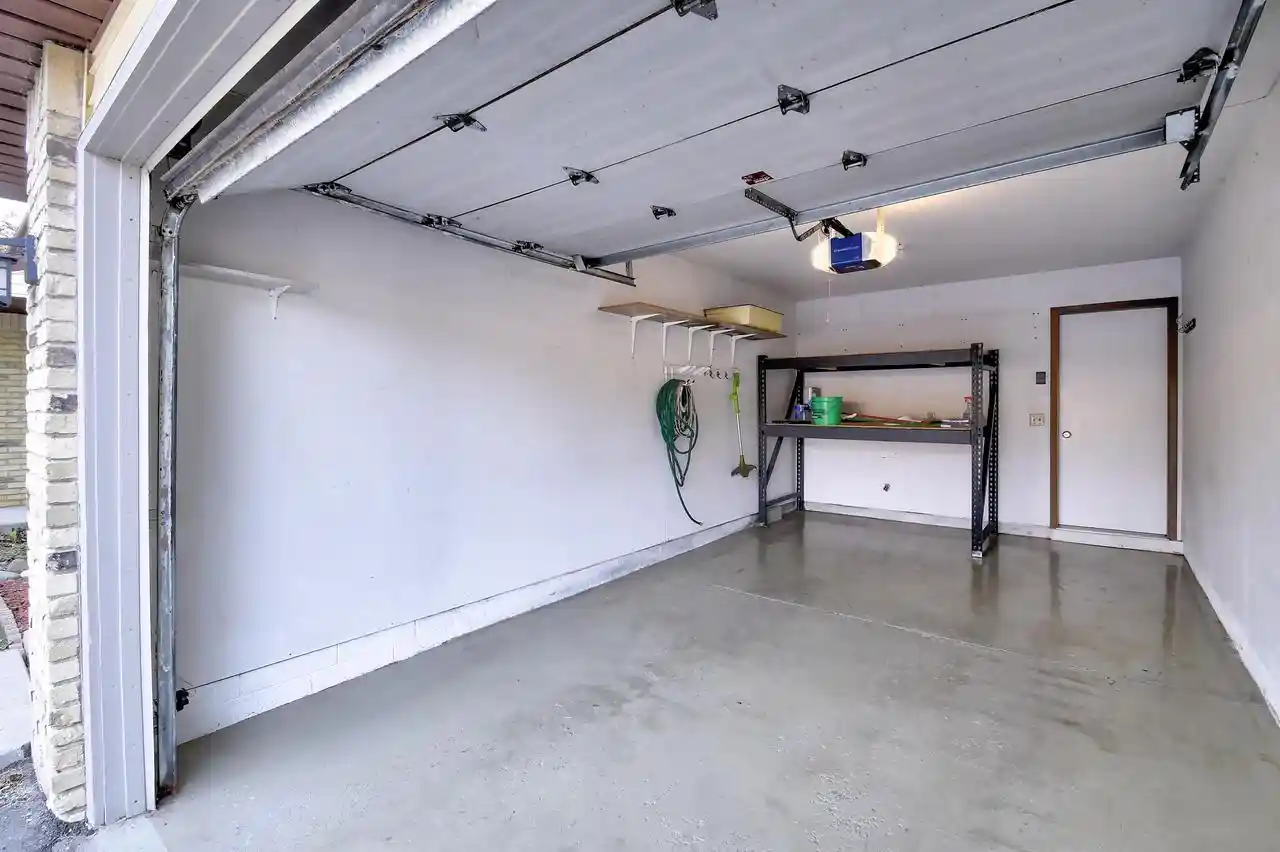 3rd image of 1141 Vogt Dr Dr #3, West Bend, WI 53095 | MLS# 1976195