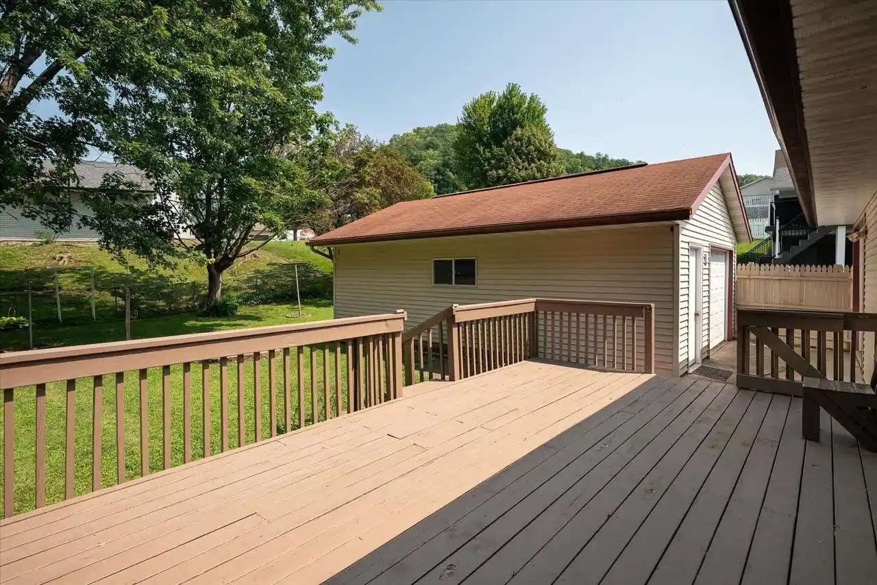 Photo 2 of Single family home for sale at 310 Haralson Lane Lane, La Crescent, MN 55947 | MLS# 1976206 | Listing updated on 2026-09-03