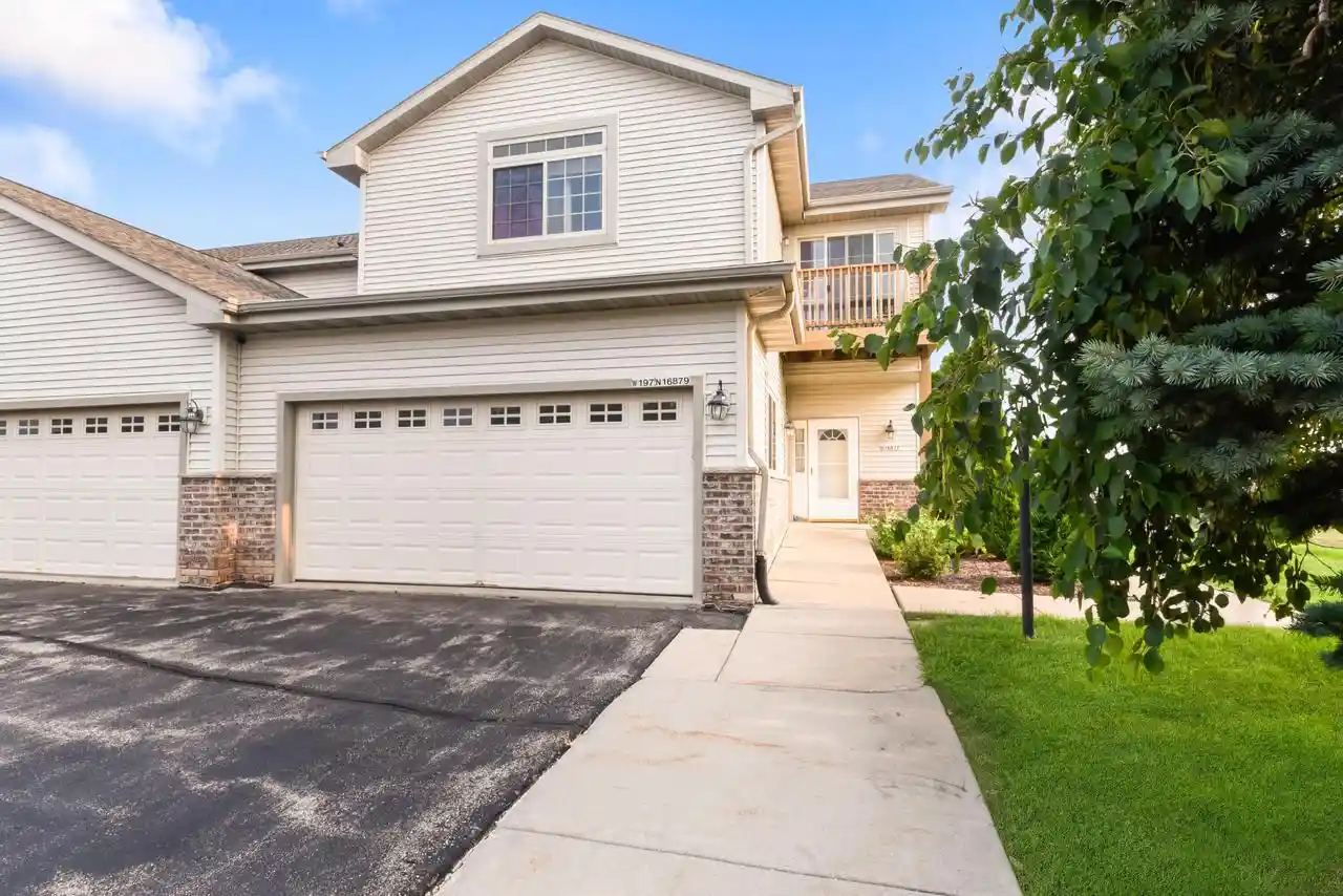 5th image of W197N16879 Stonewall Dr Dr, Jackson, WI 53037 | MLS# 1976213