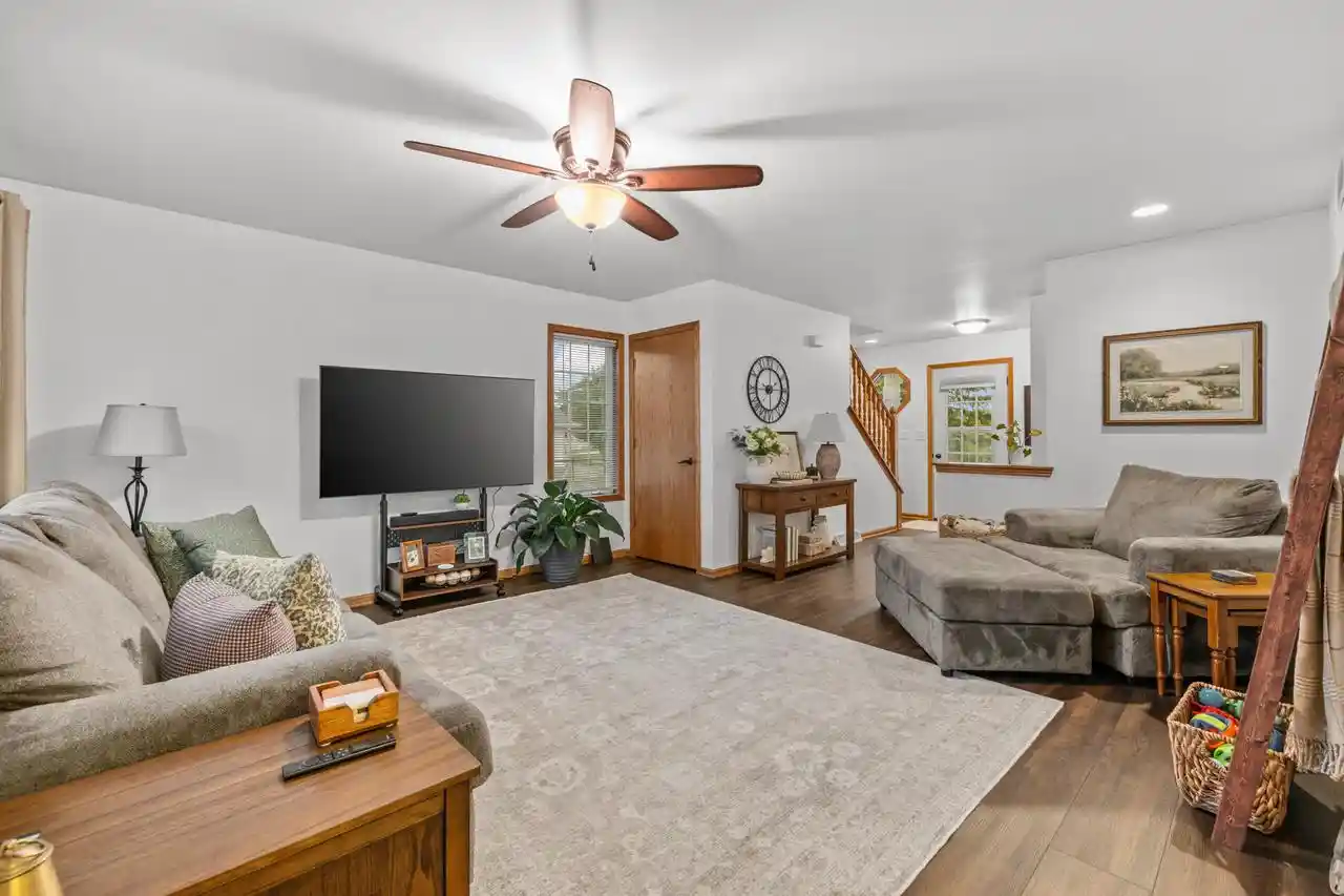 3rd image of 1133 Ellys Way Way, Slinger, WI 53086 | MLS# 1976219