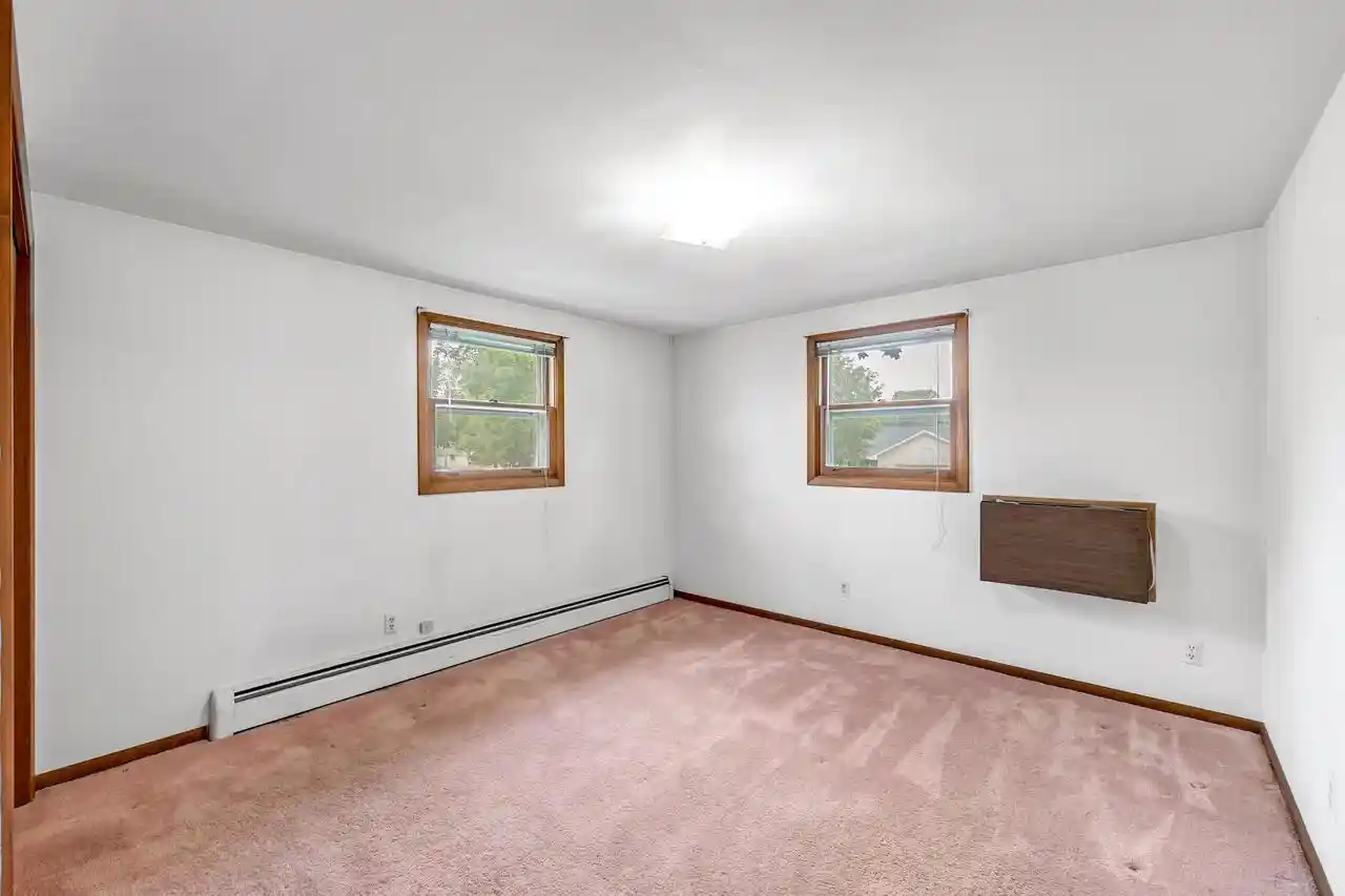 Photo 3 of Single family home for sale at 1383 Minahan Street Street, Green Bay, WI 54303 | MLS# 50331010 | Listing updated on 2026-09-04