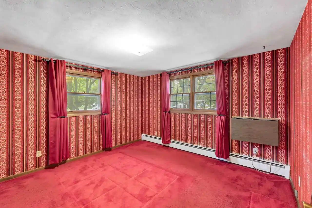 Photo 3 of Single family home for sale at 1383 Minahan Street Street, Green Bay, WI 54303 | MLS# 50331010 | Listing updated on 2026-09-04