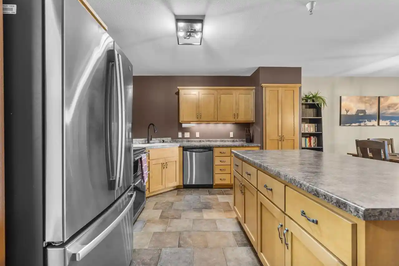 2nd image of 118 S Washington Street Street #203B, Green Bay, WI 54301 | MLS# 50331005