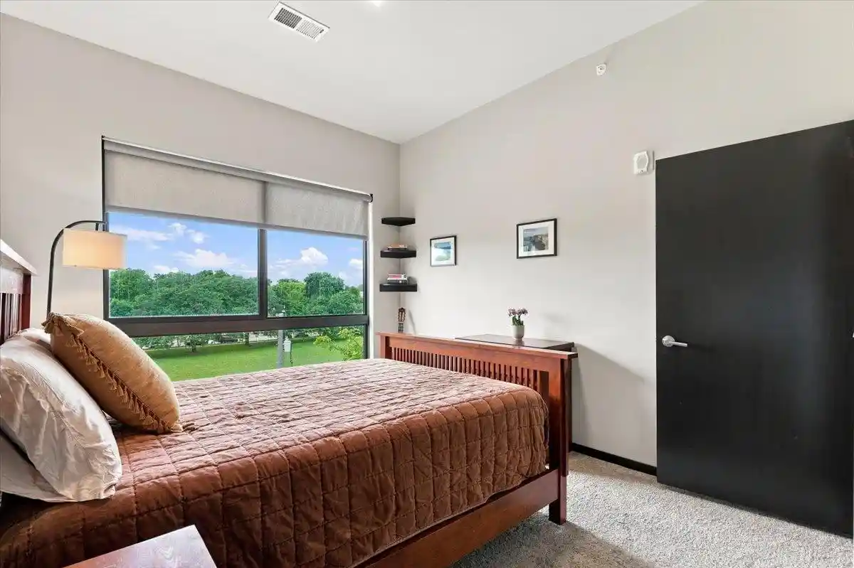 3rd image of 825 E Mifflin Street Street #404, Madison, WI 53703 | MLS# 2030498