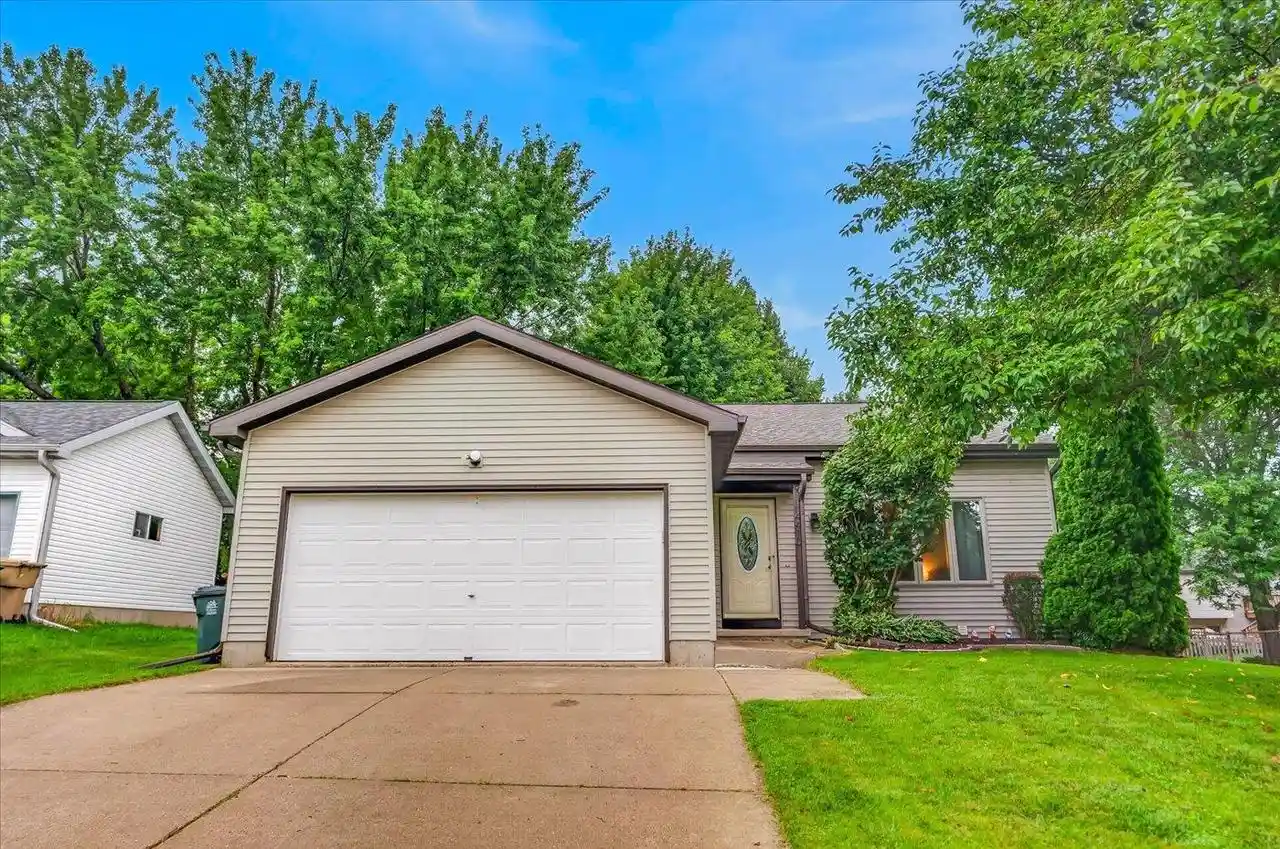 Photo 1 of Single family home for sale at 4410 Whitetail Lane Lane, Madison, WI 53704 | MLS# 2030531 | Listing updated on 2026-09-03