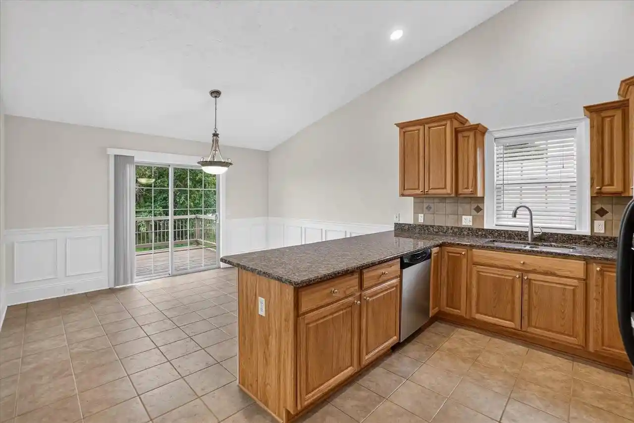 2nd image of 3321 Crabapple Lane Lane #2, Janesville, WI 53548 | MLS# 2030524
